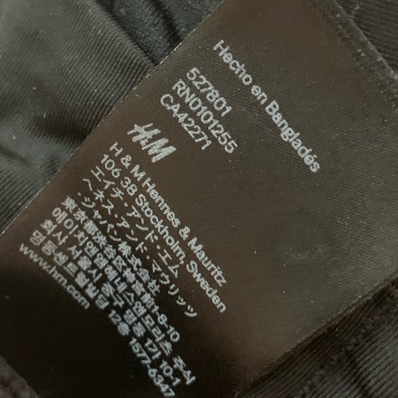 H&M Black One Piece Swimsuit With Ruched Top - Picture 10 of 10